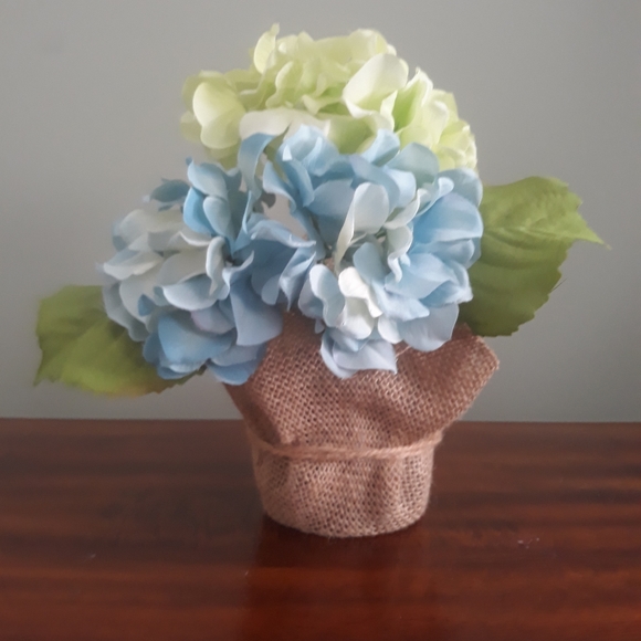 Floral centerpiece